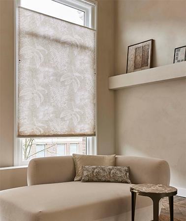 Luxaflex® Duette® Shades print bladeren plisségordijnen met dessin beige