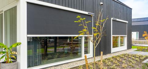 Zonwerende raamfolie of screens: wat is de beste keuze?