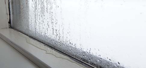 Condens op ramen? Zo bescherm je jouw raamdecoratie én gezondheid.