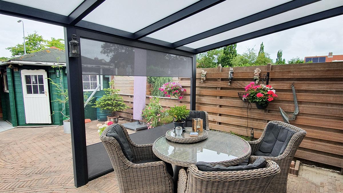 Aluminium Overkapping met Solano Comfort Ritsscreen met zichtvenster