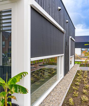 Zonwering subsidie Verano V550 screen met solar motor