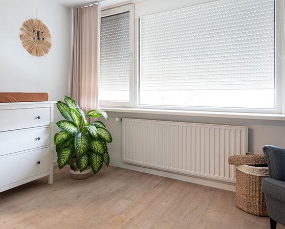 Verano rolluik kinderkamer roze gordijnen babykamer warmtewerende raambekleding