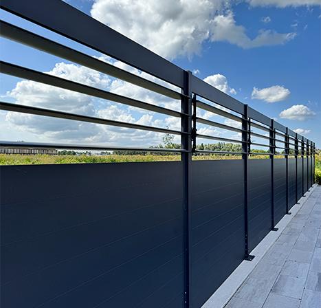 Verano® Martinique V750 aluminium schutting met kantelbare lamellen