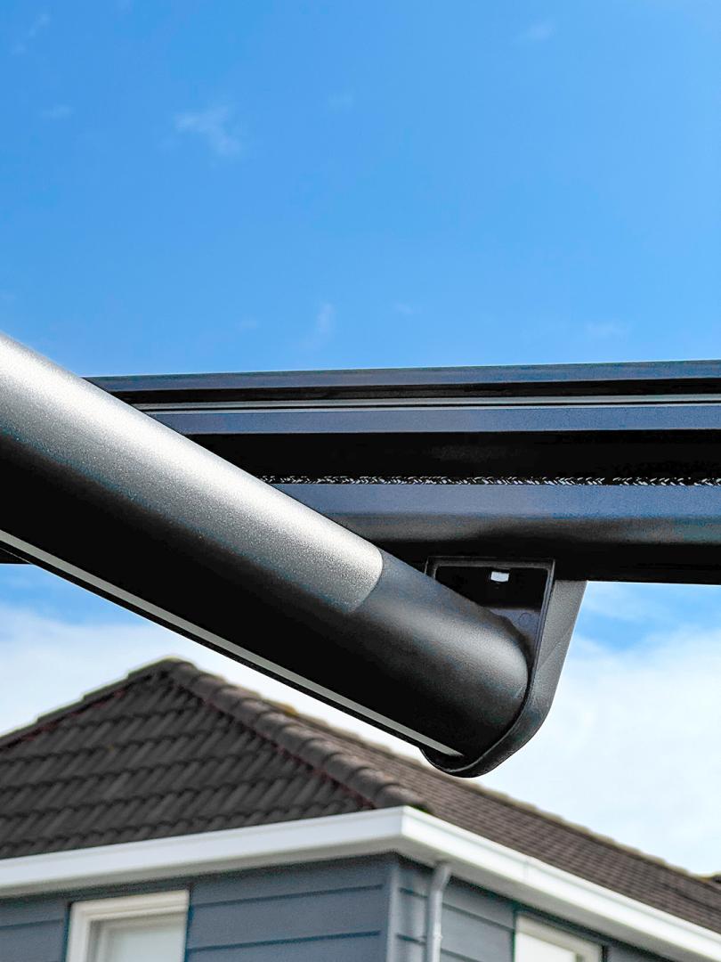 2x Pergolazonwering Matera | Doek: Dickson ORC U171 120 | Profielkleur: Antraciet structuurlak RAL7016