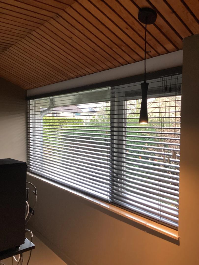 Verano aluminium jaloezie 50 mm | Lamelkleur: brons 10.2746