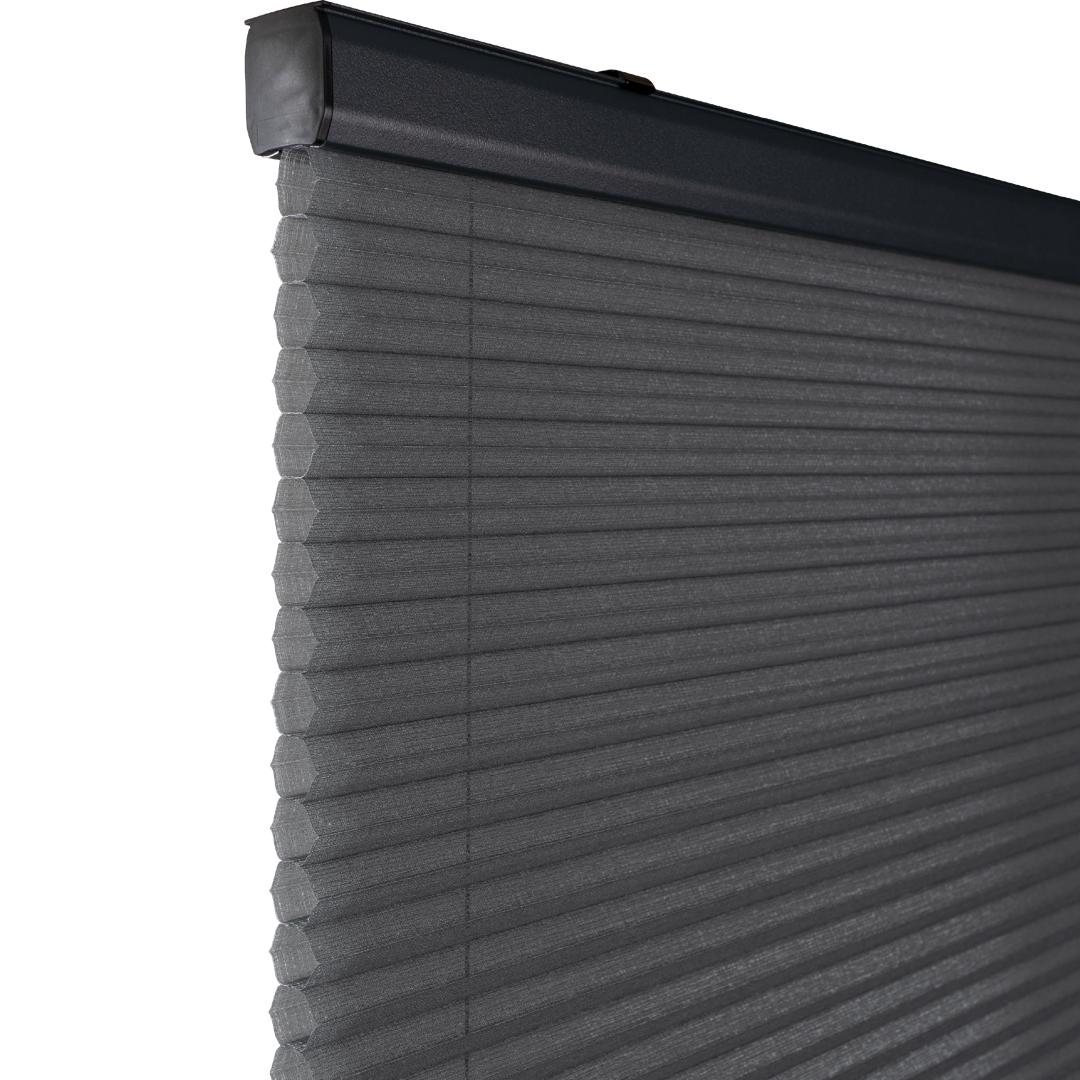 Verano® duo plissegordijn | Stof: 72.0323 Antracietgrijs gemêleerd Fulltone transparant | Bovenbak en onderlat: Antracietgrijs structuurlak | Bediening: Standaard met ketting