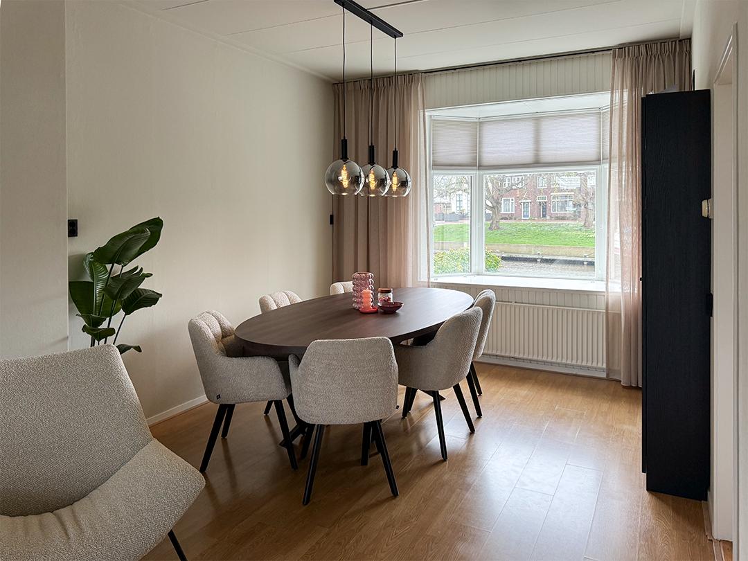 Solano Duo plisségordijnen | Stofkleur: Jute Linnenlook 4015 (Lichtdoorlatend) | Systeemkleur: Wit RAL 9016 | Bediening: Trekkoord | Top Down - Bottom Up Vrijhangend