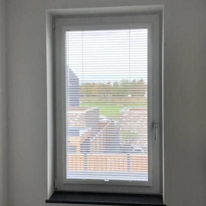 Verano® aluminium jaloezie 25 mm SmartFit Pro | Profielkleur: wit structuurlak RAL9016 | Lamelkleur: wit mat 10.2742