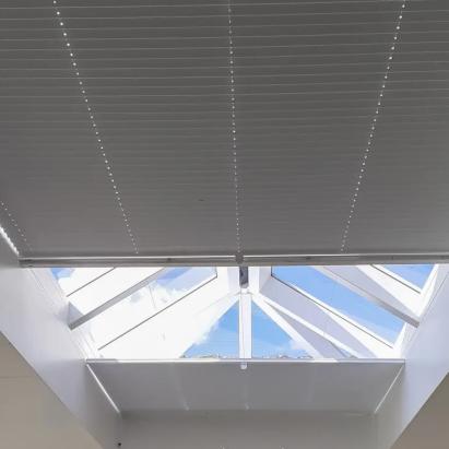 Plisségordijn lichtkoepel