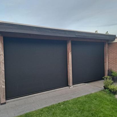 2x Solano Ritsscreen standaard | Profielkleur: Gitzwart structuurlak RAL 9S05 | Doekkleur: Sergé 600 5% Pure Black 030030