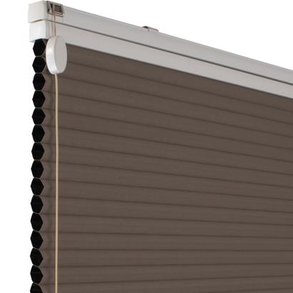 Verano duo plisségordijn | Stof: 72.3307 Truffelbruin | Bovenbak en onderlat: Wit structuur | Bediening: Trekkoord | Type: Top Down Bottom Up
