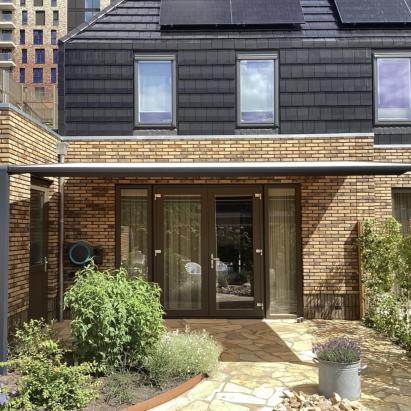 Verano Pergolazonwering Tumba | Profielkleur: Antracietgrijs RAL 7016 fijnstructuur | Doekkleur: Dickson Infinity Dune
