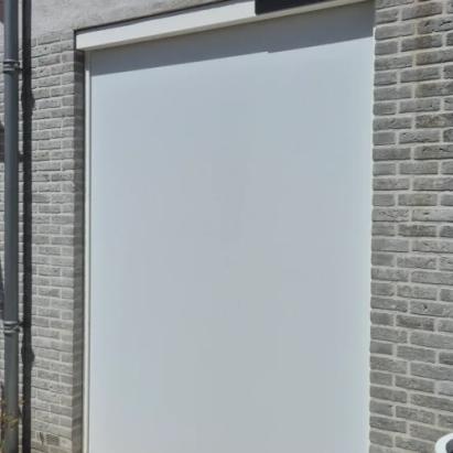 Solano Ritsscreen Standaard met rechte omkasting | Profielkleur: Zuiverwit RAL 9010 | Doekkleur: Sergé 3% | Doekkleur: Wit 101101 | Huismerk solar motor